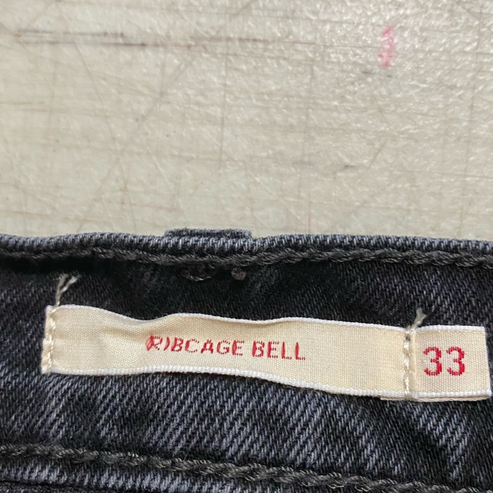 NWOT Levi’s women’s black jeans size 33 x 32 - Picture 2 of 9